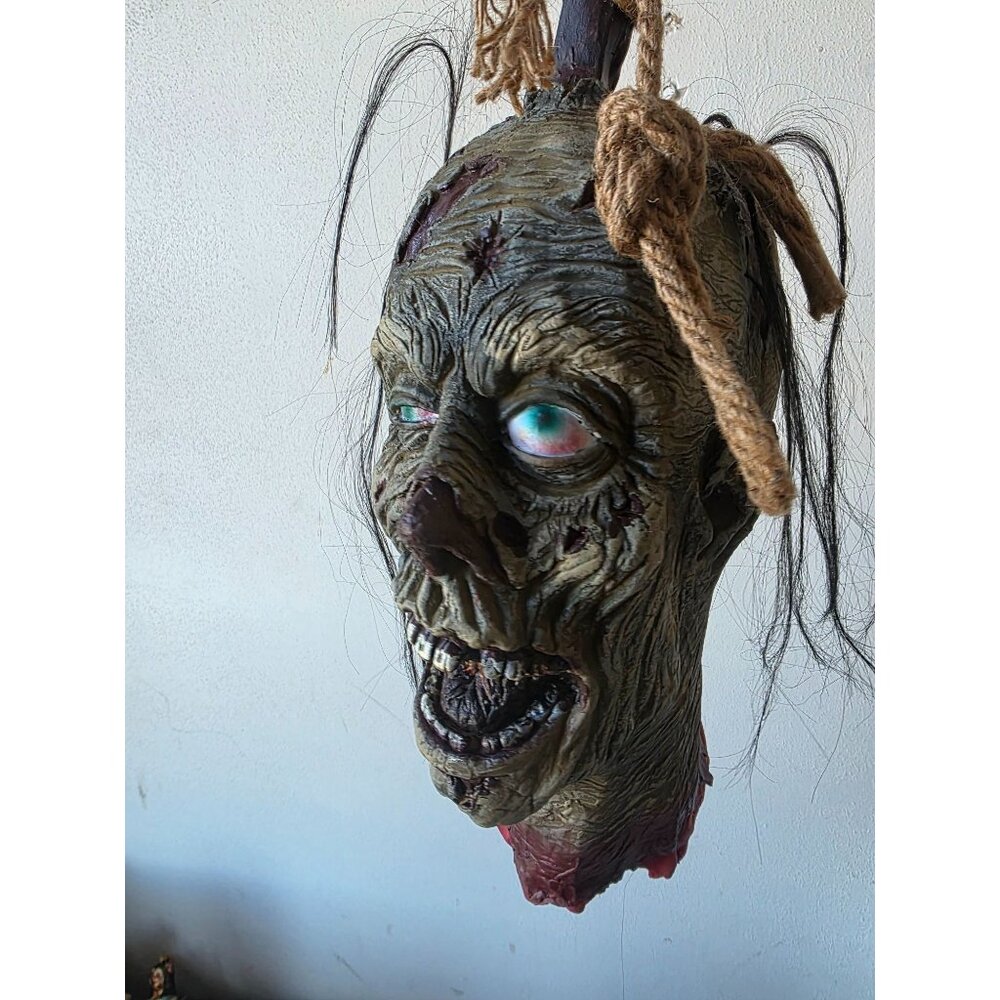Vintage rubber zombie head skull beheaded hanging Halloween prop nail realistic